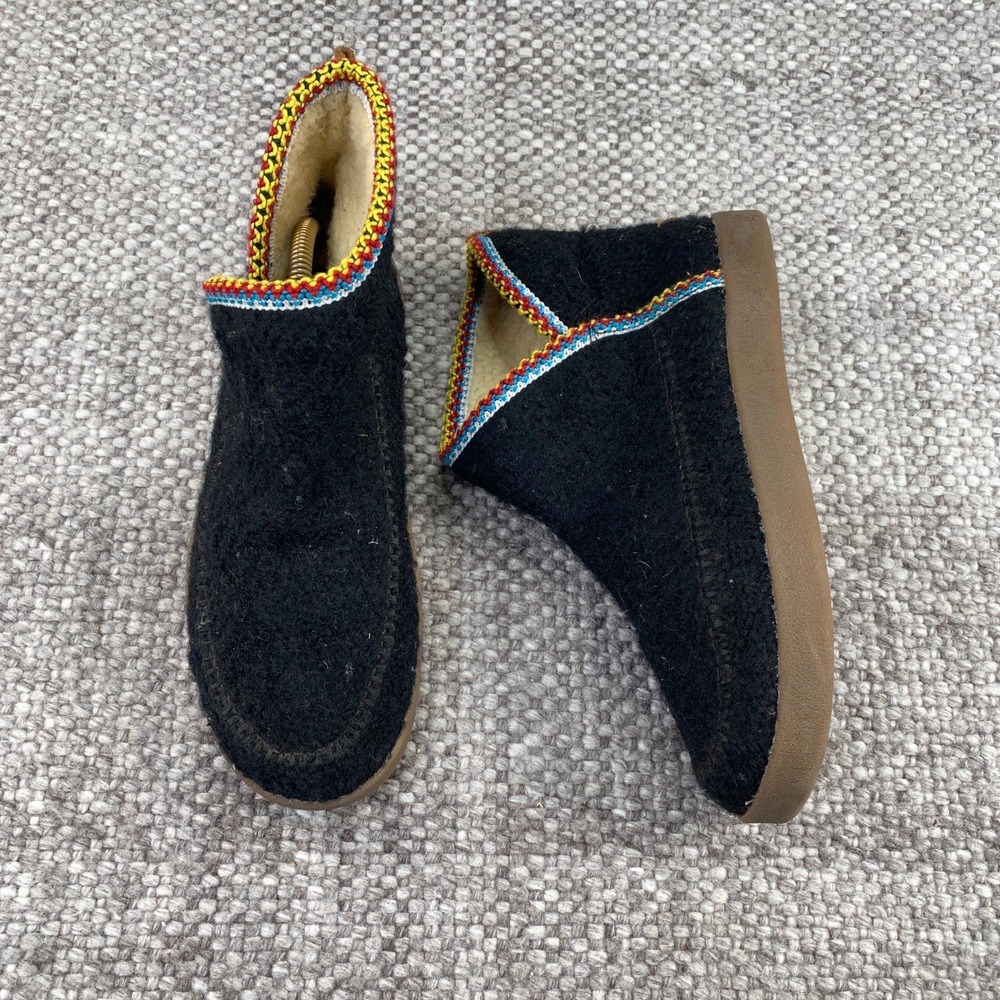 Sanuk Ankle Boots Womens 8 Black Wool Blend Embroidered Trim 1019561